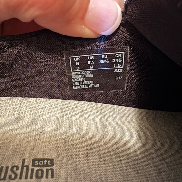 CLARKS Women's Comfort Cloud-steppers Sillian Paz Dark Brown Slip-On Loafers - Picture 14 of 16